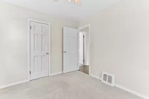 526 Mill St, Lincoln Park, MI 48146 - Photo 9