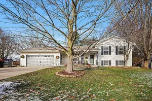 221 Glen Eagle Dr NE, Rockford, MI 49341 - Photo 1