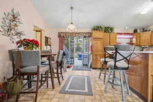 221 Glen Eagle Dr NE, Rockford, MI 49341 - Photo 7