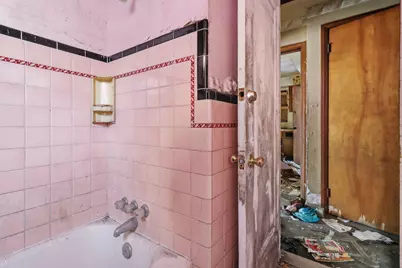 11091 Wilshire Drive, Detroit, MI 48213 - Photo 7