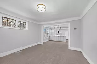 419 W Twelve Mile Rd, Royal Oak, MI 48073 - Photo 9