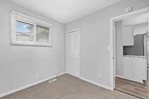 419 W Twelve Mile Rd, Royal Oak, MI 48073 - Photo 17