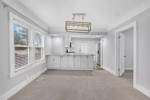 419 W Twelve Mile Rd, Royal Oak, MI 48073 - Photo 11