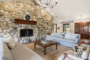 10479 Braska Dr SE, Middleville, MI 49333 - Photo 13