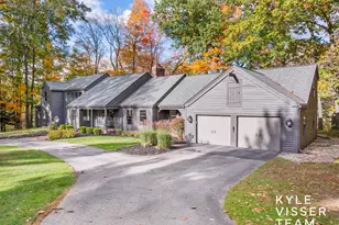 10479 Braska Dr SE, Middleville, MI 49333 - Photo 9