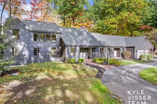 10479 Braska Dr SE, Middleville, MI 49333 - Photo 9