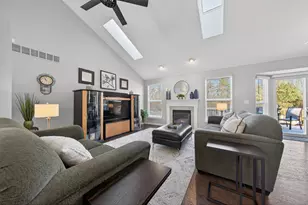 1510 Andover Cir, Commerce Township, MI 48390 - Photo 3