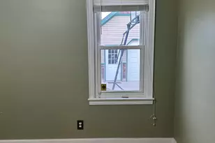 264 George St, Trenton, MI 48183 - Photo 5