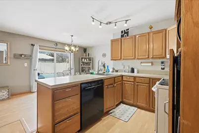 750 Southampton Court, Auburn Hills, MI 48326 - Photo 7