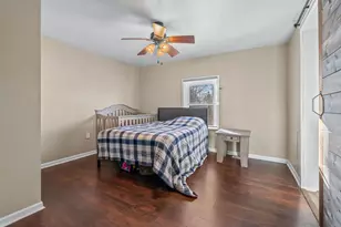 36 E South St, Hillsdale, MI 49242 - Photo 13