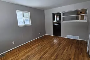 2458 River Dr, Lincoln Park, MI 48146 - Photo 3