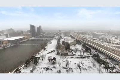 335 Bridge Street NW #1804, Grand Rapids, MI 49504 - Photo 13