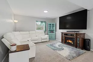 604 Country Club Blvd, Battle Creek, MI 49015 - Photo 15