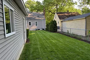 1002 Catalpa Dr, Royal Oak, MI 48067 - Photo 5