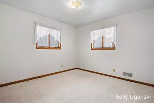 2360 Grove St, Muskegon, MI 49441 - Photo 9