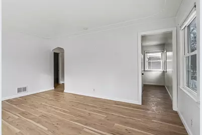 141 Wiltshire Avenue, Battle Creek, MI 49015 - Photo 3