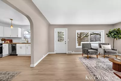 2282 Wilson Avenue NW, Grand Rapids, MI 49534 - Photo 7