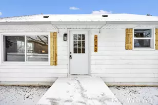 2282 Wilson Ave NW, Grand Rapids, MI 49534 - Photo 3