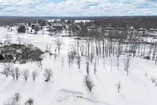 2658 W Lakeland Dr, Berrien Springs, MI 49103 - Photo 1