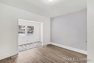 1157 W Dale Ave, Muskegon, MI 49441 - Photo 7