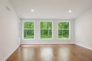 3024 N Spurway Dr, Ann Arbor, MI 48105 - Photo 11