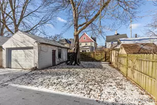 137 Auburn Ave SE, Grand Rapids, MI 49506 - Photo 39