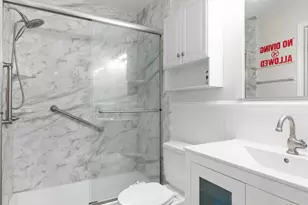 1803 Farmbrook Dr, Troy, MI 48098 - Photo 25