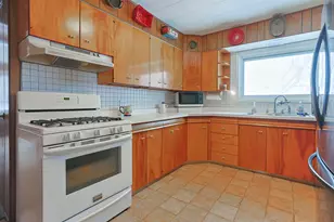 15899 Lakeview Dr, Buchanan, MI 49107 - Photo 29