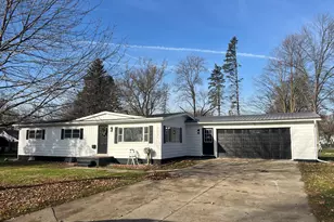 231 NE Smith St, Sheridan, MI 48884 - Photo 1