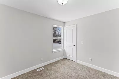 1104 Tecumseh Avenue, Waterford, MI 48327 - Photo 41