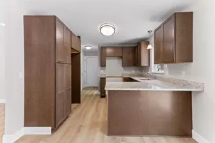 1104 Tecumseh Ave, Waterford, MI 48327 - Photo 25