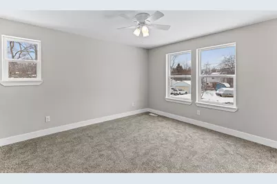1104 Tecumseh Avenue, Waterford, MI 48327 - Photo 35