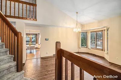 2136 Stowevalley Drive SE, Grand Rapids, MI 49508 - Photo 5