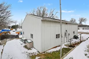 884 Wells St, South Haven, MI 49090 - Photo 41