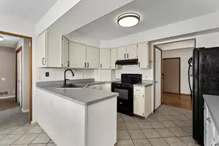 9445 Treetop Dr, Galesburg, MI 49053 - Photo 13