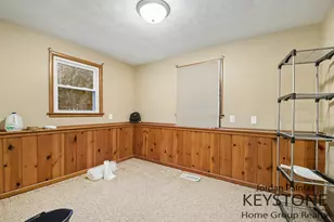1510 Southlawn Dr SW, Wyoming, MI 49509 - Photo 9