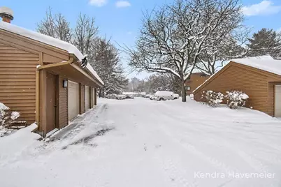 1270 Hillburn Avenue NW, Grand Rapids, MI 49504 - Photo 5