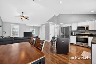 5096 Alyssum Dr SE, Kentwood, MI 49512 - Photo 7