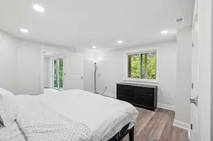 3056 N Spurway Dr, Ann Arbor, MI 48105 - Photo 37