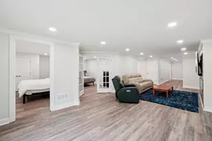 3056 N Spurway Dr, Ann Arbor, MI 48105 - Photo 35