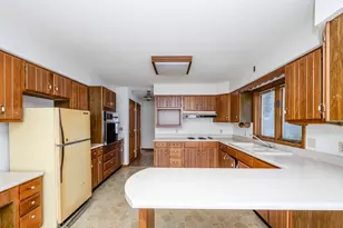 17383 S Basswood Rd, Three Oaks, MI 49128 - Photo 7