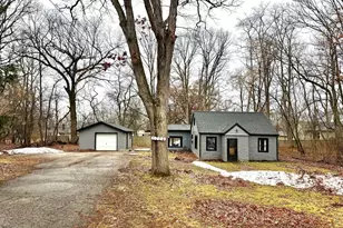 1724 Harding St NW, Grand Rapids, MI 49544 - Photo 1