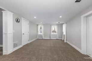 1724 Harding St NW, Grand Rapids, MI 49544 - Photo 9