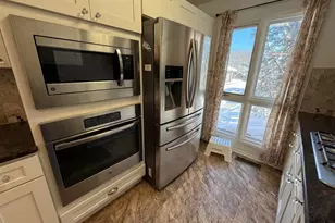 1082 Greenhills Dr, Ann Arbor, MI 48105 - Photo 7