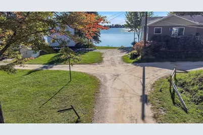 11229 Lake Street, Evart, MI 49631 - Photo 3