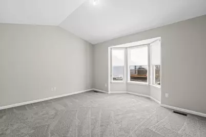 462 Woodhaven Drive, Commerce Township, MI 48390 - Photo 21