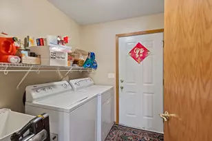 4453 Thornwood Ct, Warren, MI 48092 - Photo 13