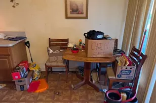 7849 Berwick Dr, Westland, MI 48185 - Photo 5