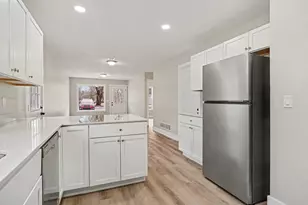 283 E Walton Ave, Muskegon, MI 49442 - Photo 13