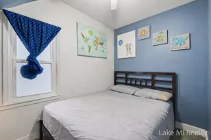 1053 3rd St NW, Grand Rapids, MI 49504 - Photo 3